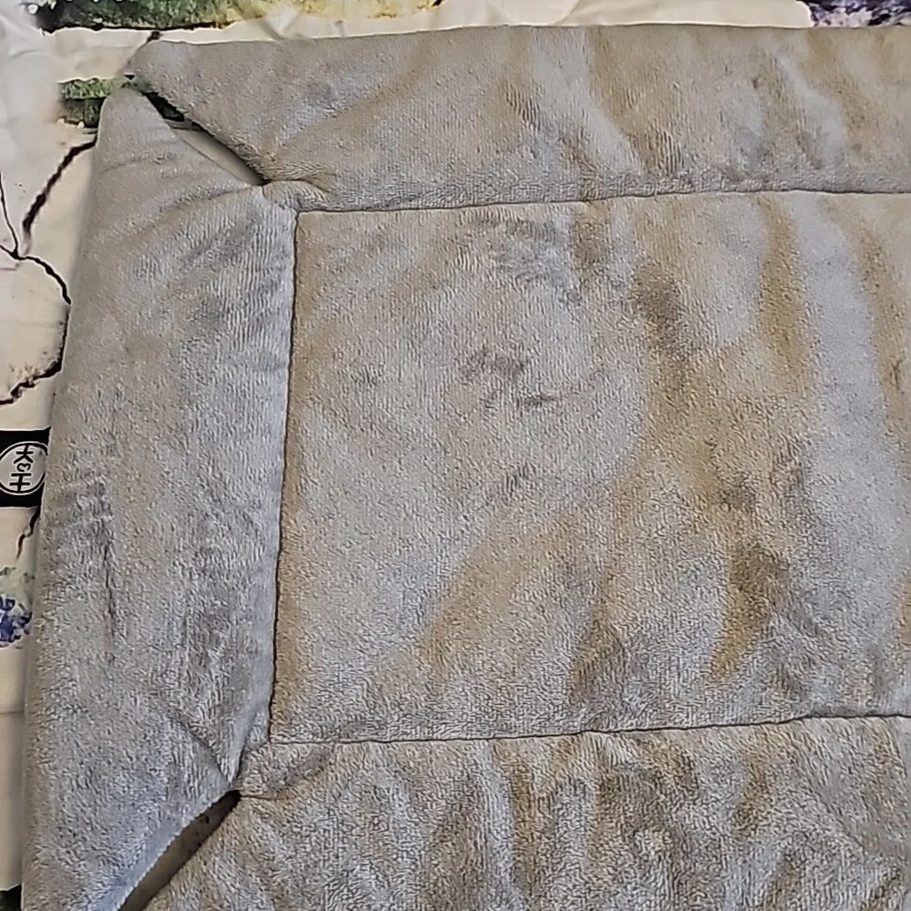 Puppy bed with heartbeat device